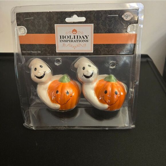 Holiday Inspirations Ghost & Pumpkin Salt & Pepper Shakers - Picture 1 of 4